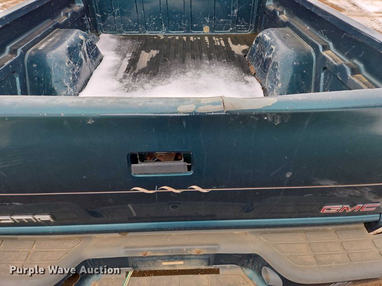 image for item ES2612 1998 GMC Sonoma Ext. Cab pickup truck