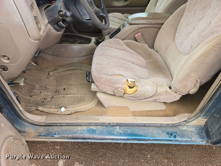 image for item ES2612 1998 GMC Sonoma Ext. Cab pickup truck