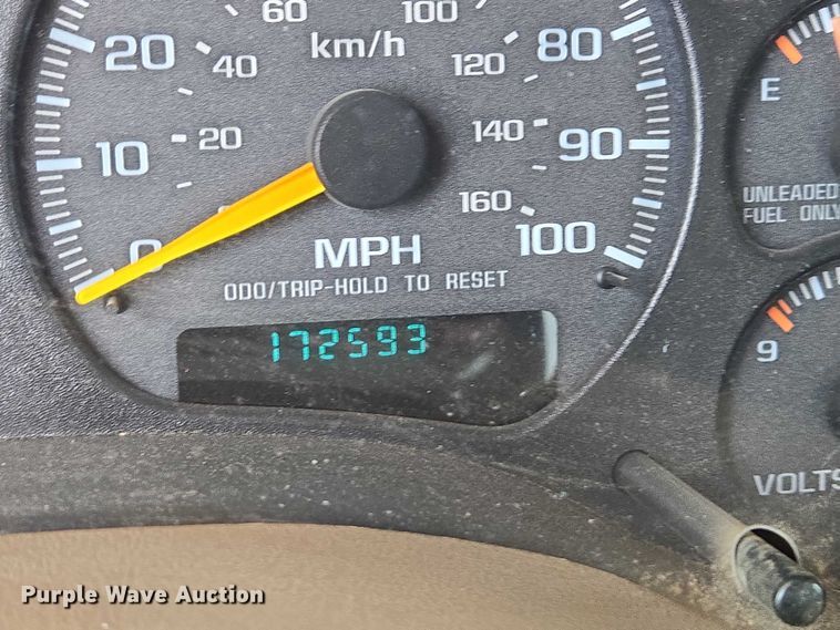 image for item ES2612 1998 GMC Sonoma Ext. Cab pickup truck