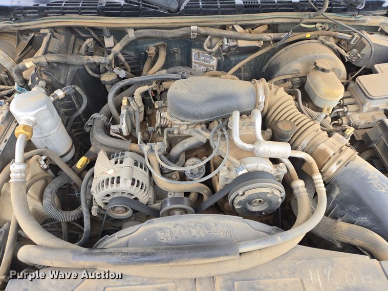 image for item ES2612 1998 GMC Sonoma Ext. Cab pickup truck