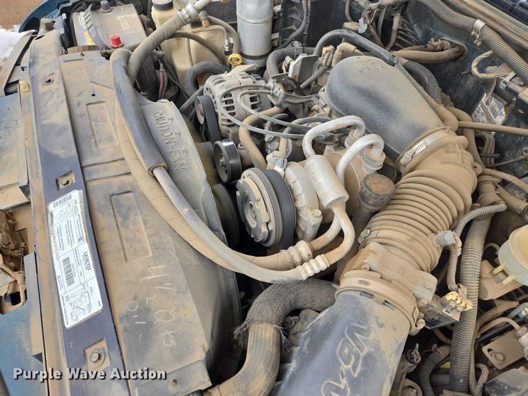 image for item ES2612 1998 GMC Sonoma Ext. Cab pickup truck