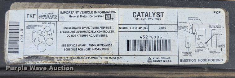 image for item ES2612 1998 GMC Sonoma Ext. Cab pickup truck