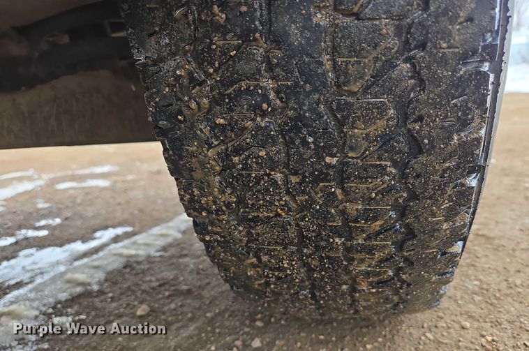 image for item ES2612 1998 GMC Sonoma Ext. Cab pickup truck