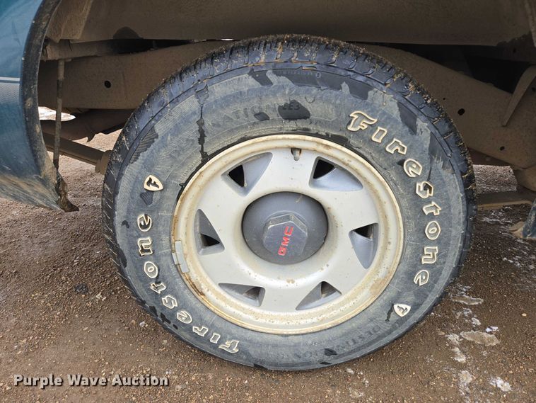 image for item ES2612 1998 GMC Sonoma Ext. Cab pickup truck