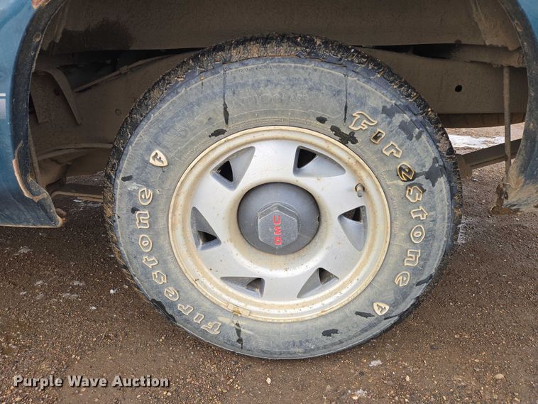 image for item ES2612 1998 GMC Sonoma Ext. Cab pickup truck