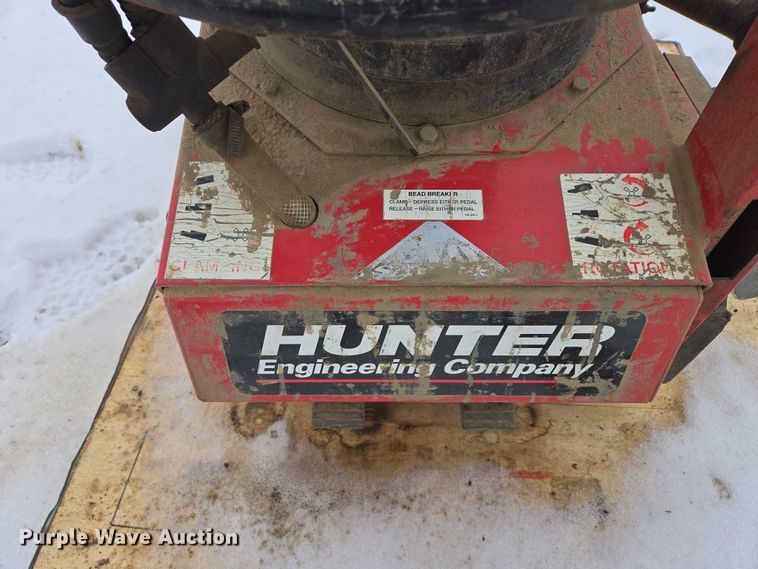 image for item ES2613 Butler TC3250 tire machine