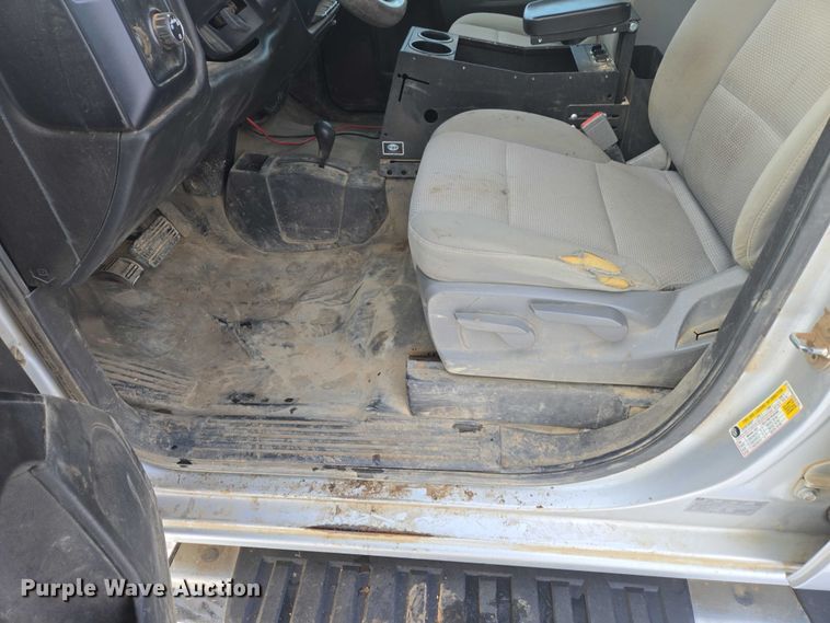 image for item ES2615 2016 Chevrolet Silverado 1500 Crew Cab pickup truck