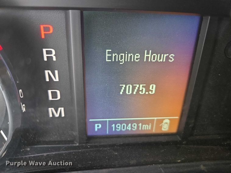 image for item ES2615 2016 Chevrolet Silverado 1500 Crew Cab pickup truck