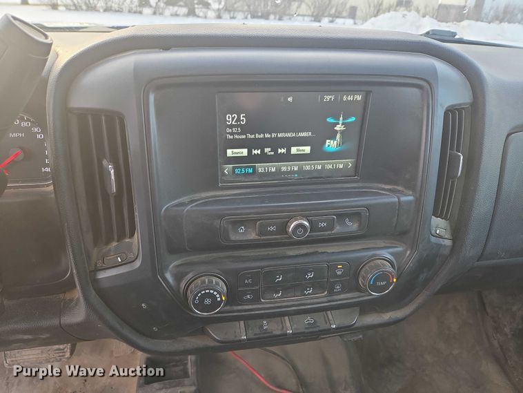 image for item ES2615 2016 Chevrolet Silverado 1500 Crew Cab pickup truck