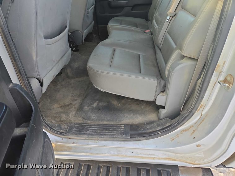 image for item ES2615 2016 Chevrolet Silverado 1500 Crew Cab pickup truck