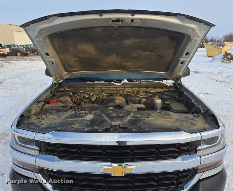 image for item ES2615 2016 Chevrolet Silverado 1500 Crew Cab pickup truck