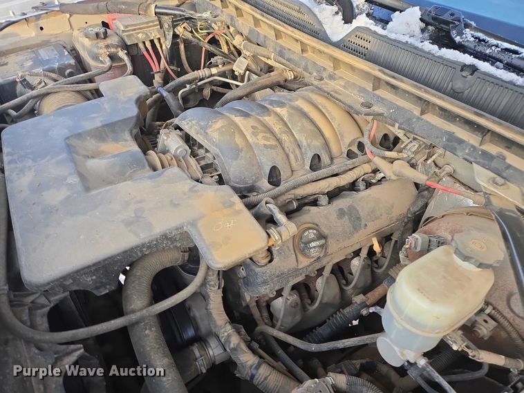 image for item ES2615 2016 Chevrolet Silverado 1500 Crew Cab pickup truck