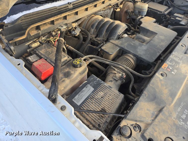 image for item ES2615 2016 Chevrolet Silverado 1500 Crew Cab pickup truck