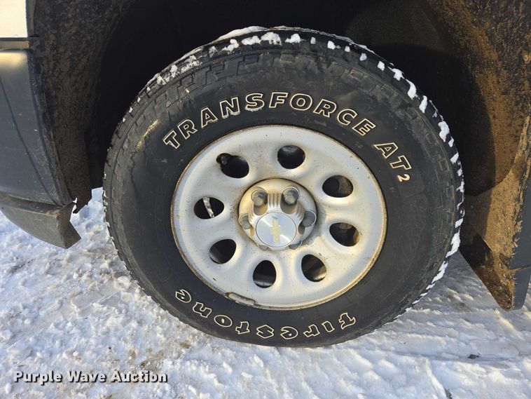 image for item ES2615 2016 Chevrolet Silverado 1500 Crew Cab pickup truck