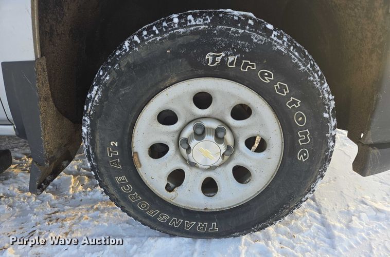 image for item ES2615 2016 Chevrolet Silverado 1500 Crew Cab pickup truck