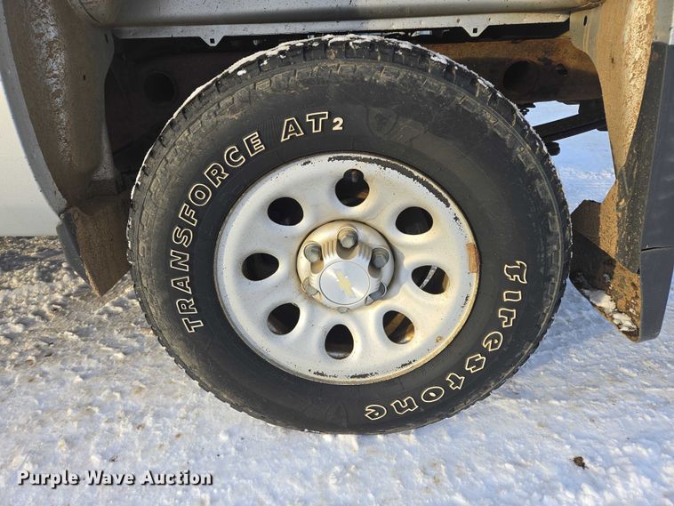 image for item ES2615 2016 Chevrolet Silverado 1500 Crew Cab pickup truck