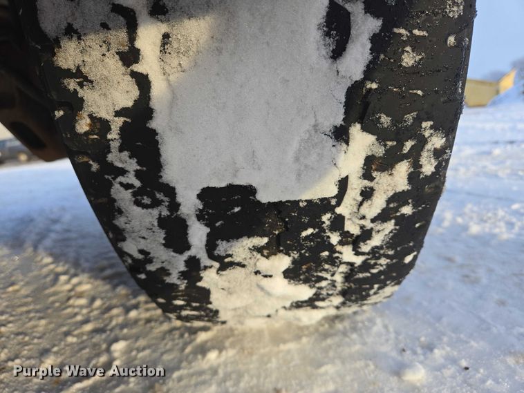 image for item ES2615 2016 Chevrolet Silverado 1500 Crew Cab pickup truck