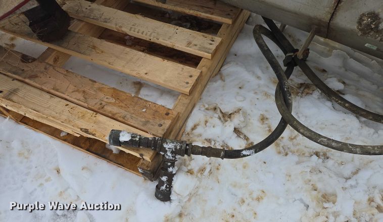 image for item ES2617 Monroe MS696 spreader