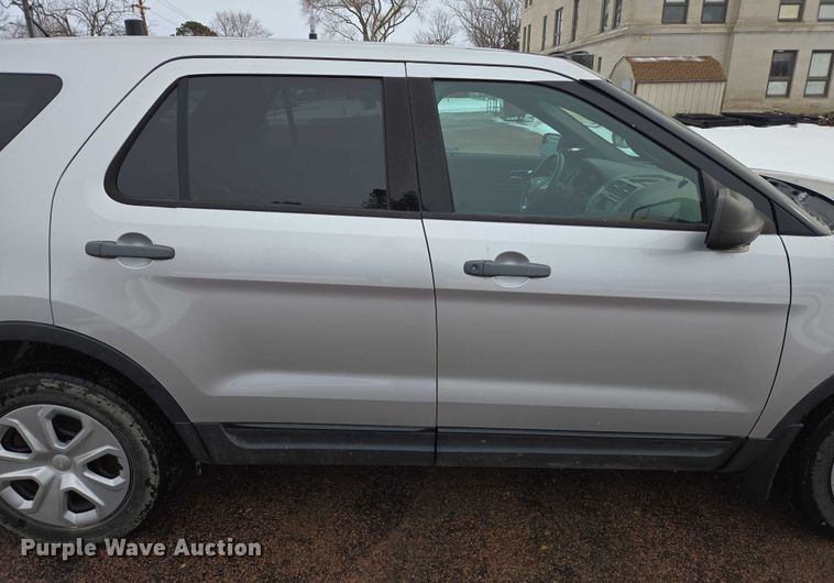 image for item ES2619 2015 Ford Explorer Police Interceptor SUV