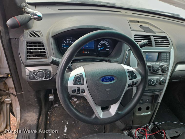 image for item ES2619 2015 Ford Explorer Police Interceptor SUV