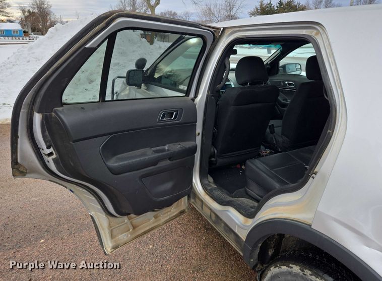 image for item ES2619 2015 Ford Explorer Police Interceptor SUV