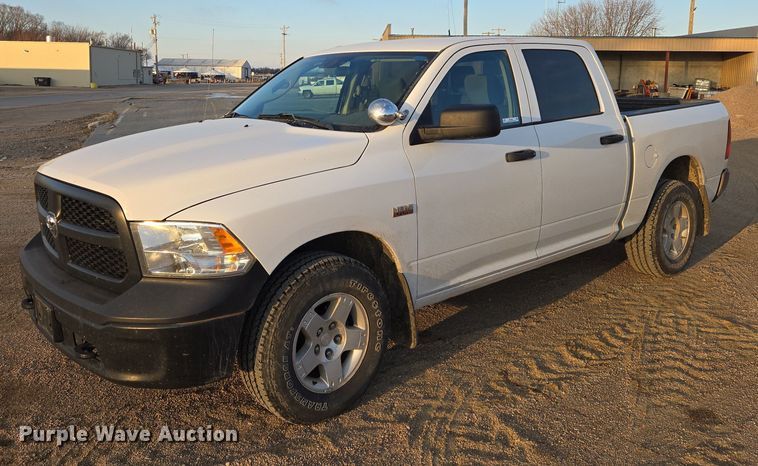 image for item ES2622 2017 RAM 1500 Crew Cab pickup truck