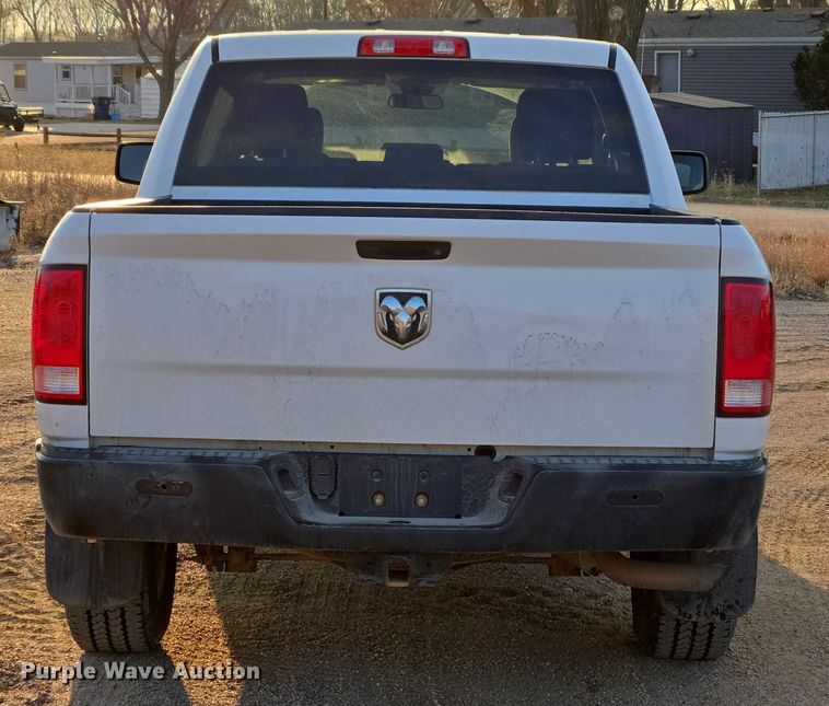 image for item ES2622 2017 RAM 1500 Crew Cab pickup truck