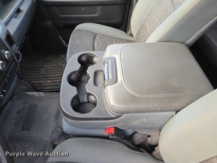 image for item ES2622 2017 RAM 1500 Crew Cab pickup truck