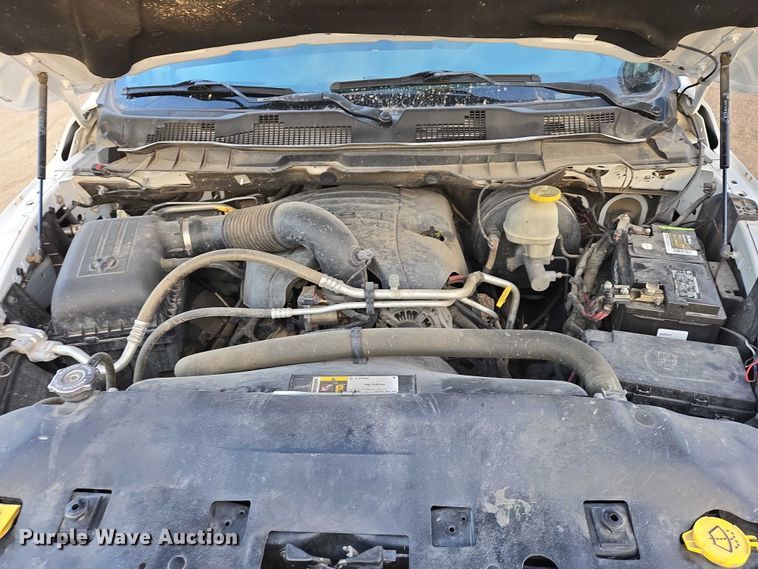 image for item ES2622 2017 RAM 1500 Crew Cab pickup truck