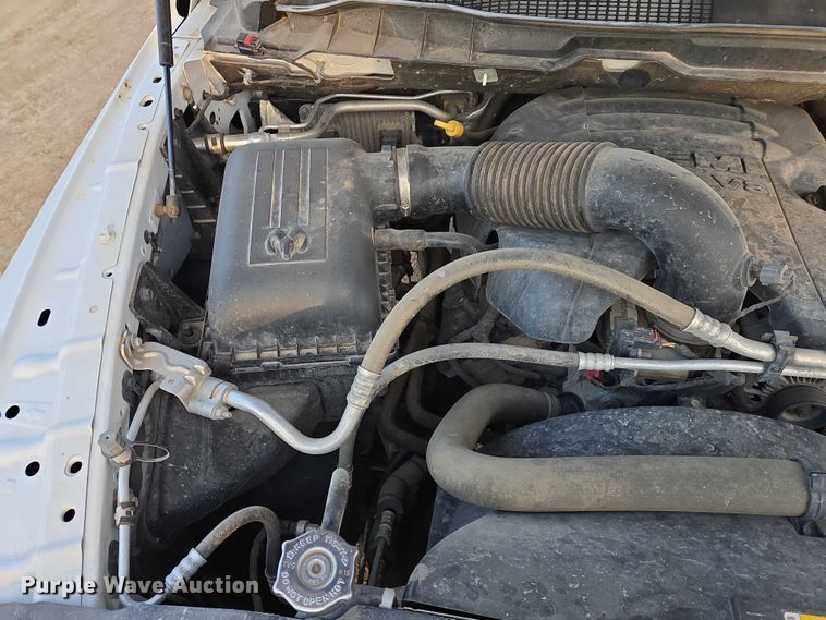 image for item ES2622 2017 RAM 1500 Crew Cab pickup truck