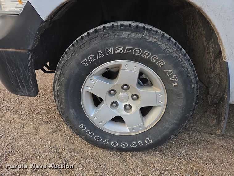 image for item ES2622 2017 RAM 1500 Crew Cab pickup truck