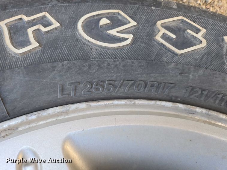 image for item ES2622 2017 RAM 1500 Crew Cab pickup truck