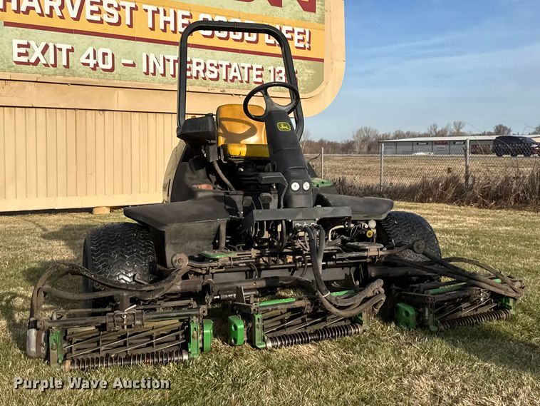 image for item ET4017 John Deere  3235C reel mower