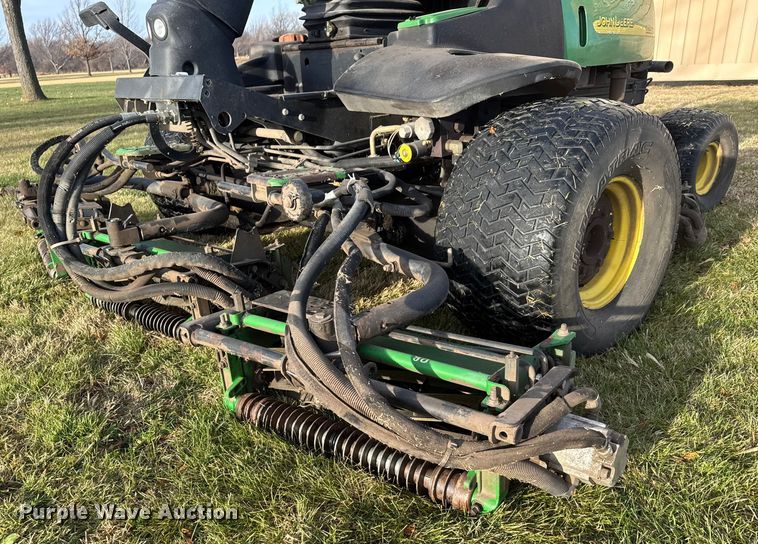 image for item ET4017 John Deere  3235C reel mower