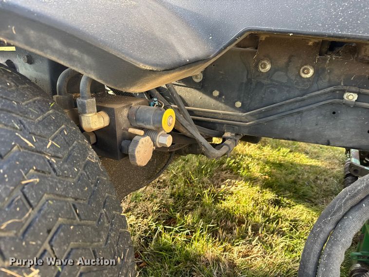 image for item ET4017 John Deere  3235C reel mower