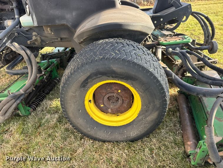 image for item ET4017 John Deere  3235C reel mower