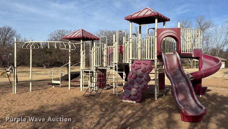 image for item ET4020 Playground equipment