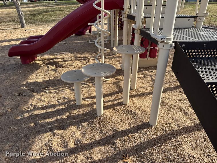 image for item ET4020 Playground equipment