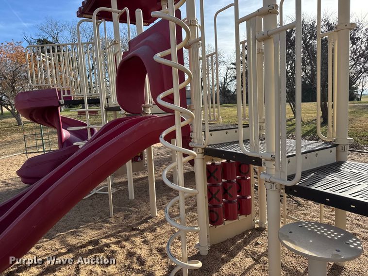 image for item ET4020 Playground equipment