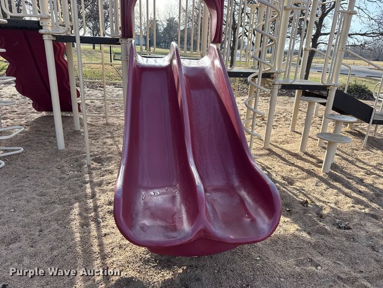 image for item ET4020 Playground equipment