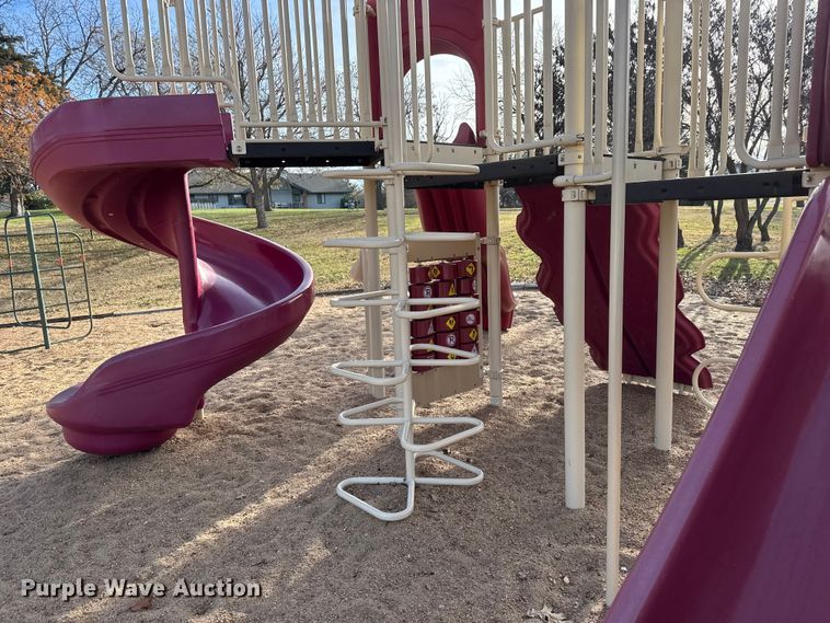 image for item ET4020 Playground equipment