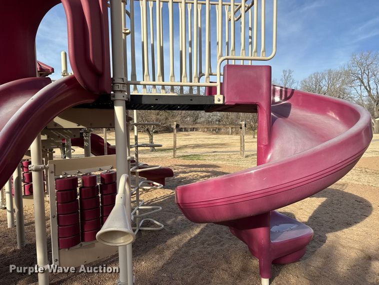 image for item ET4020 Playground equipment