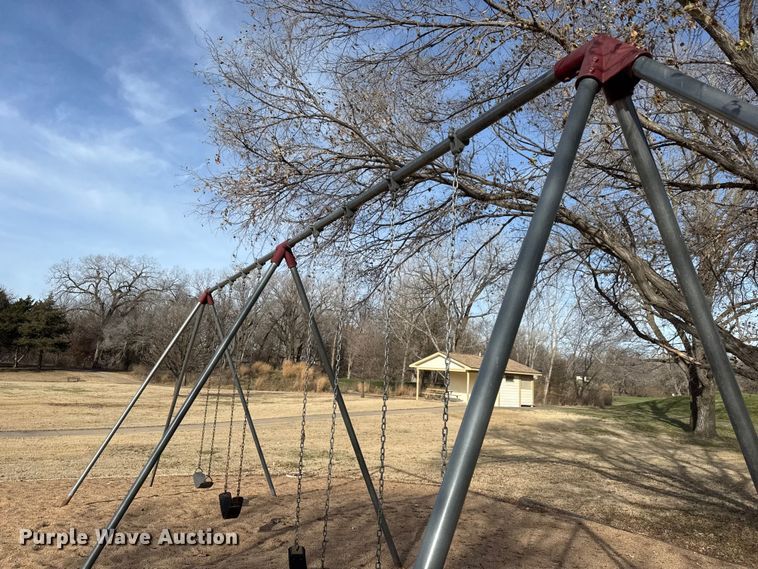 image for item ET4020 Playground equipment