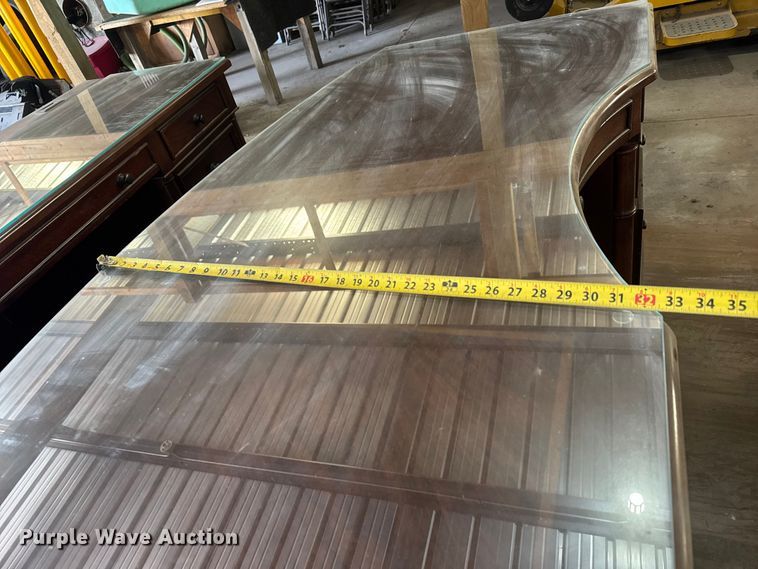 image for item ET4022 (2) desks