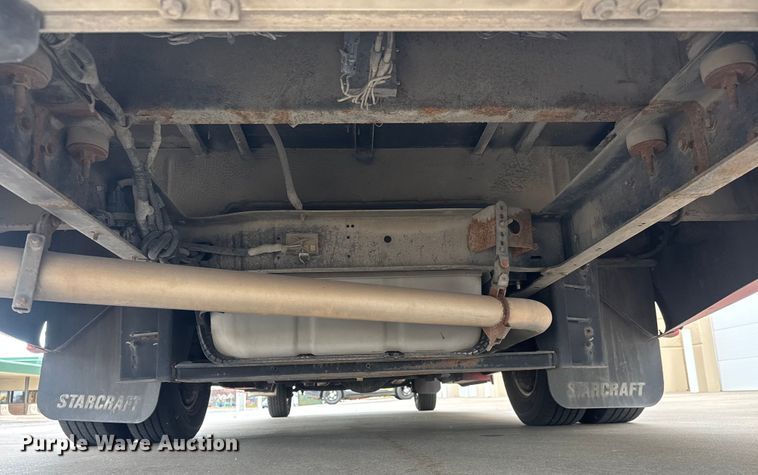 image for item ET4045 2016 Ford E450 shuttle bus