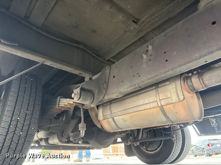 image for item ET4045 2016 Ford E450 shuttle bus