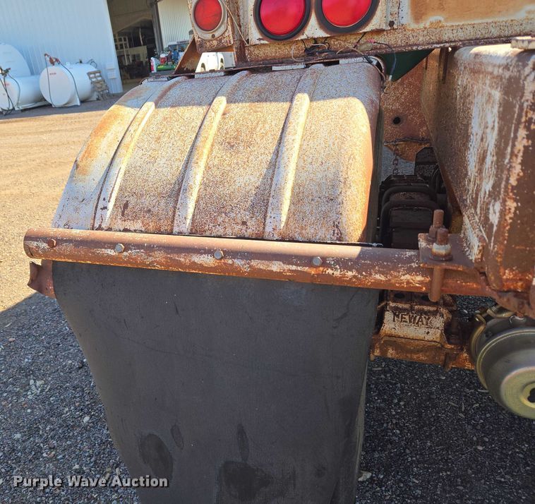 image for item EU3768 1981 Timpte-Beall bottom dump trailer