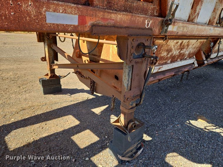 image for item EU3768 1981 Timpte-Beall bottom dump trailer