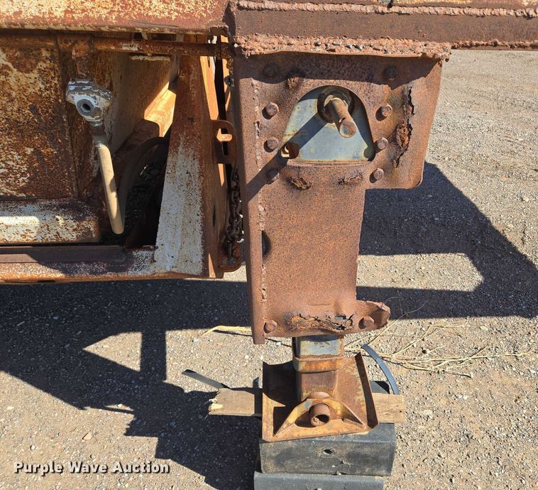 image for item EU3768 1981 Timpte-Beall bottom dump trailer