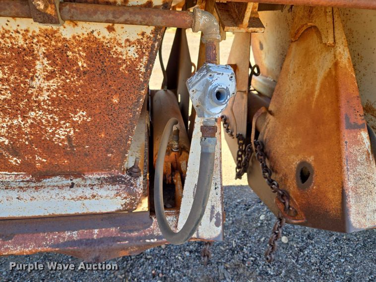 image for item EU3768 1981 Timpte-Beall bottom dump trailer